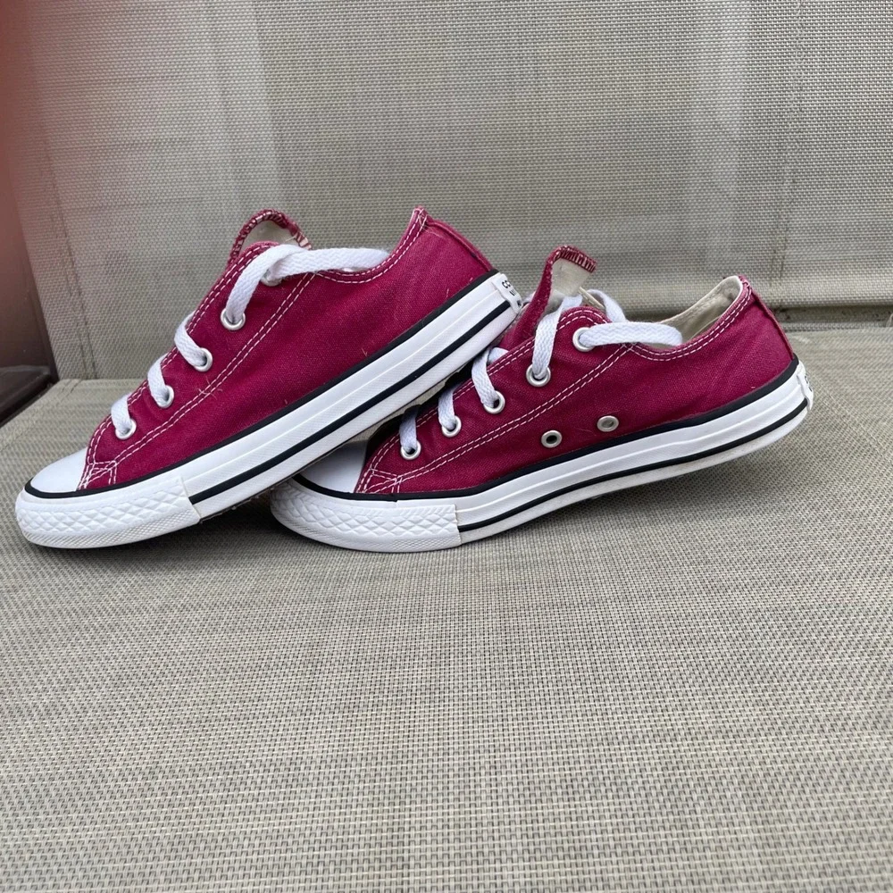 Converse Chuck Taylor All Star Low Top Maroon Burgundy Canvas Youth Size 3